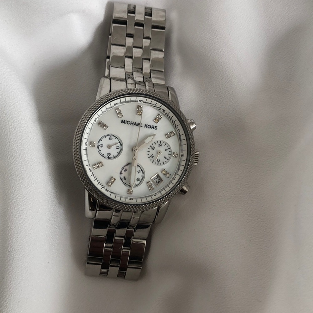Michael Kors Watch - Silver